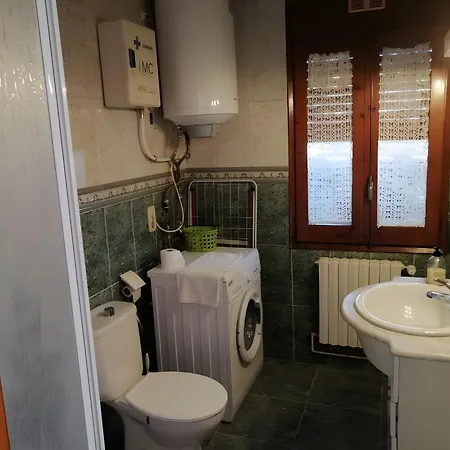 Holiday home Cal Pianista La Llacuna